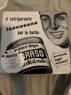 Local European Proraso White and Black Shaving set in a box NWT